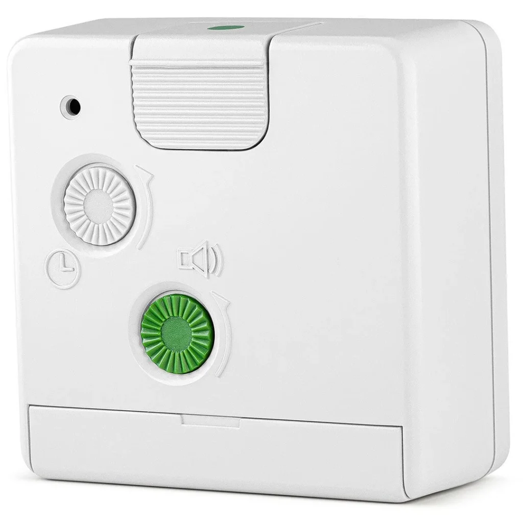 BRAUN BC02XW BEYAZ KLASİK SEYAHAT ANALAOG ALARMLI MASA SAATİ